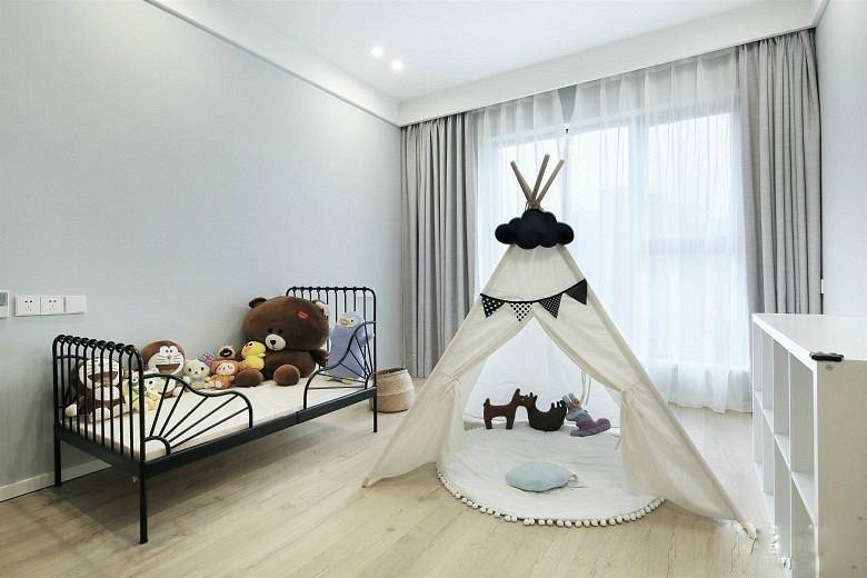 123平米欧式儿童卧室铁艺床装修效果图
