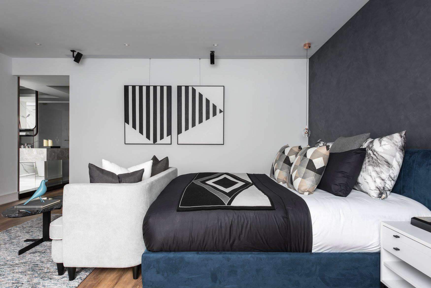 136平米欧式风格卧室沙发装修设计效果图