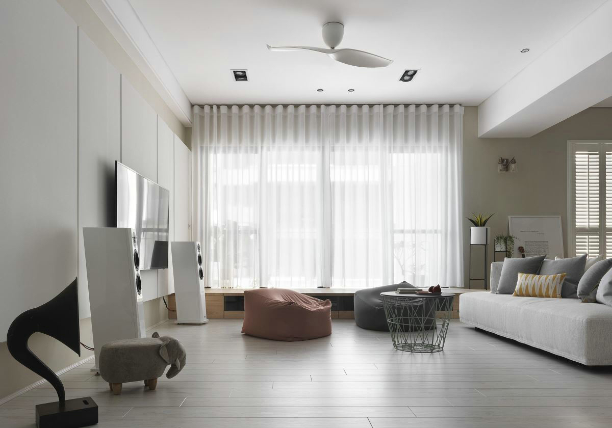 152平米四室两厅客厅白色窗帘装修图片赏析