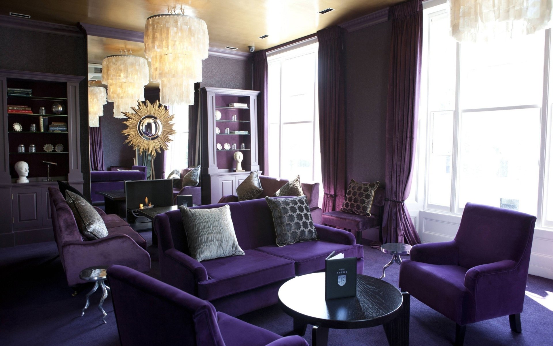 别墅客厅紫色窗帘家装设计