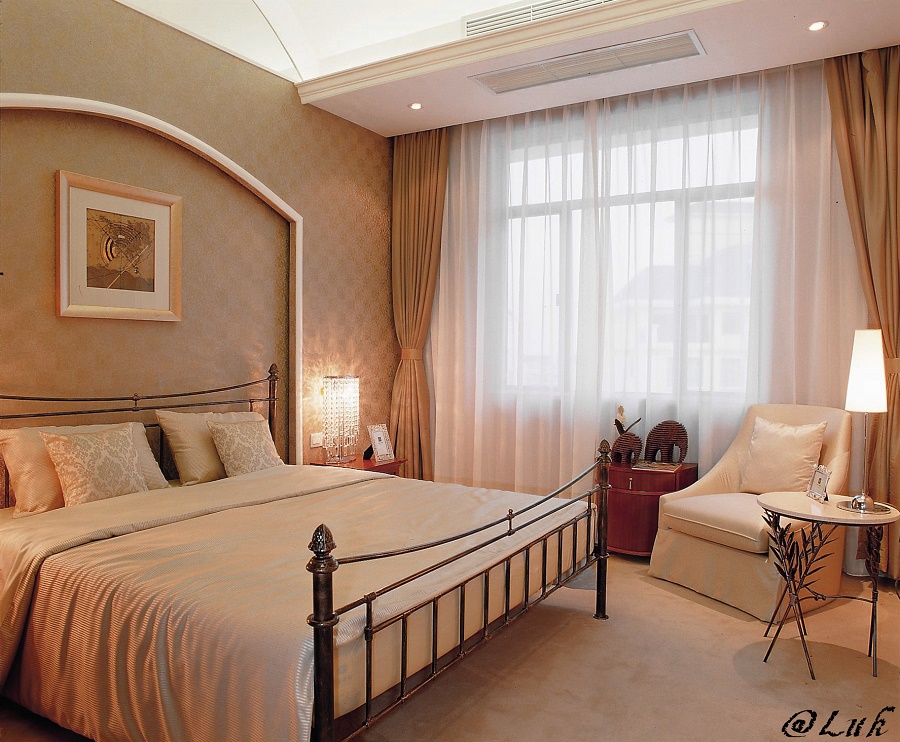 美式别墅卧室窗帘设计效果图片