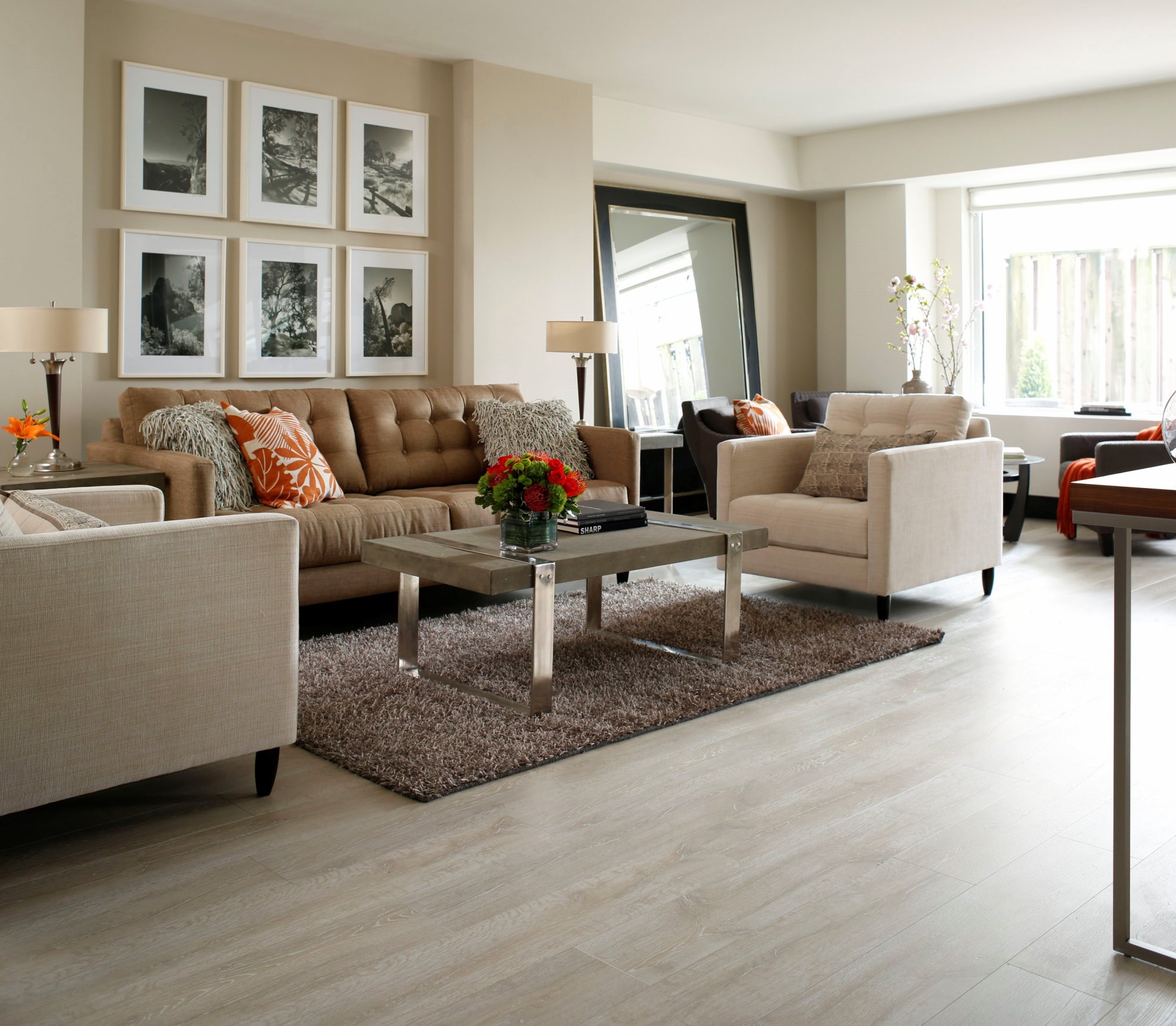 现代欧式客厅地毯与沙发搭配图片