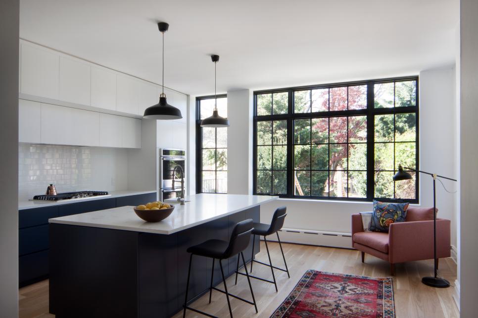 2019现代北欧风格自建别墅厨房窗户设计图片