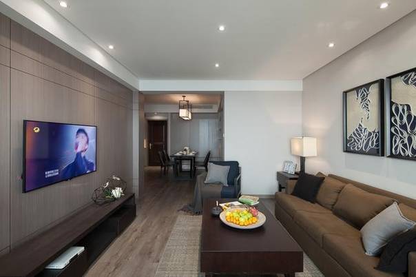 71平米现代简约两居客厅沙发设计图片
