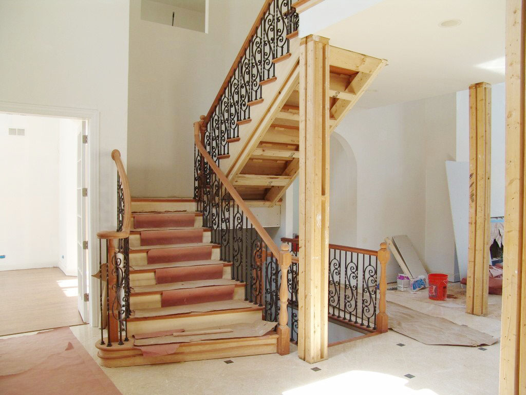 别墅室内欧式风格实木楼梯图片