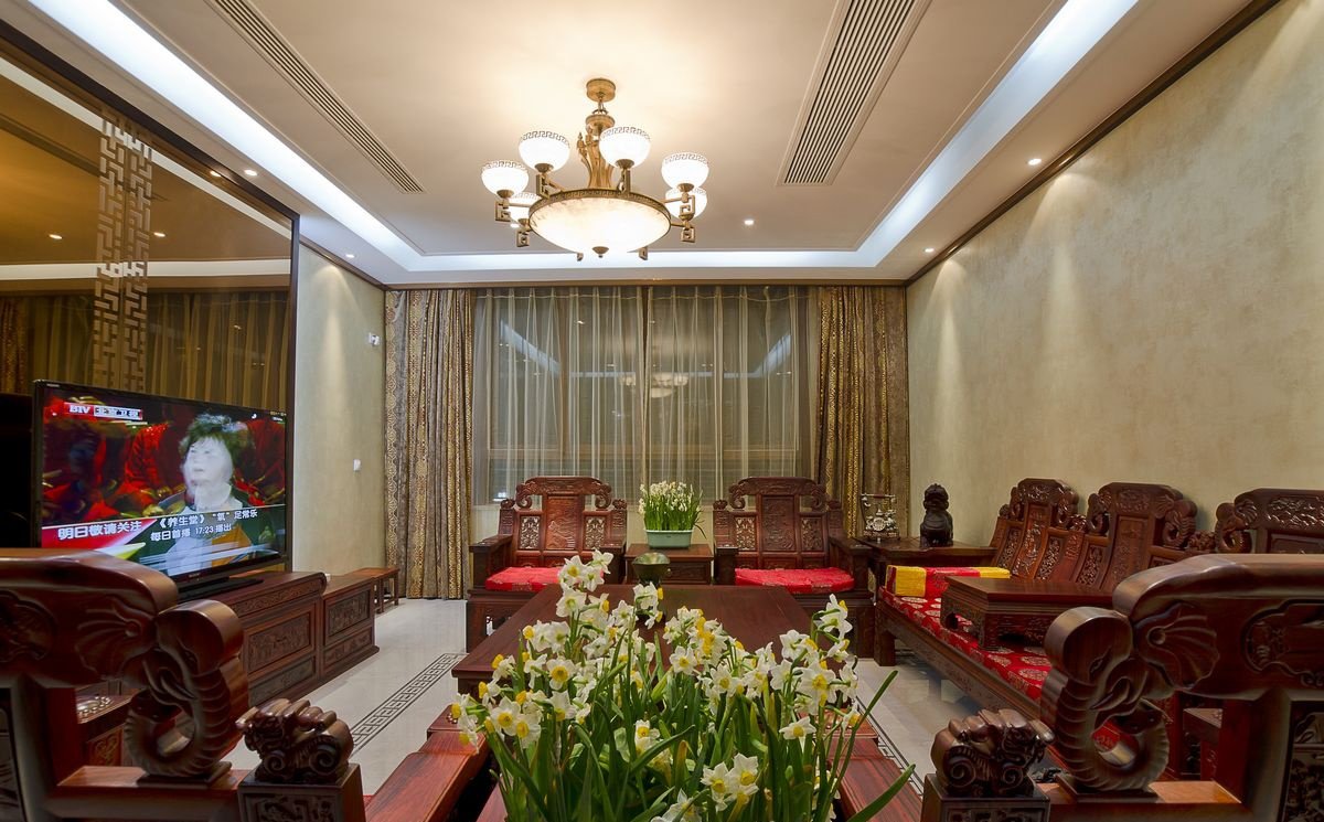 别墅现代中式客厅实木沙发图片