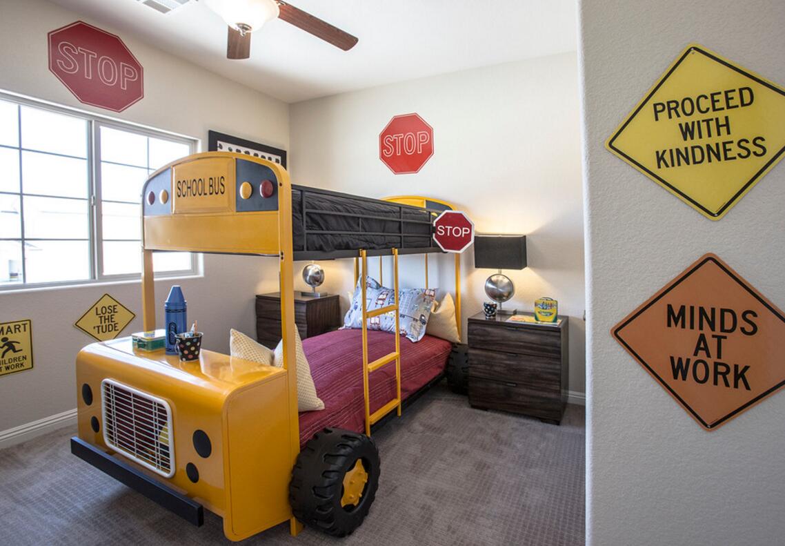 儿童房汽车床创意装修布置图片