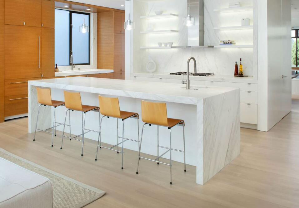 极简风格敞开式厨房白色装修实景图