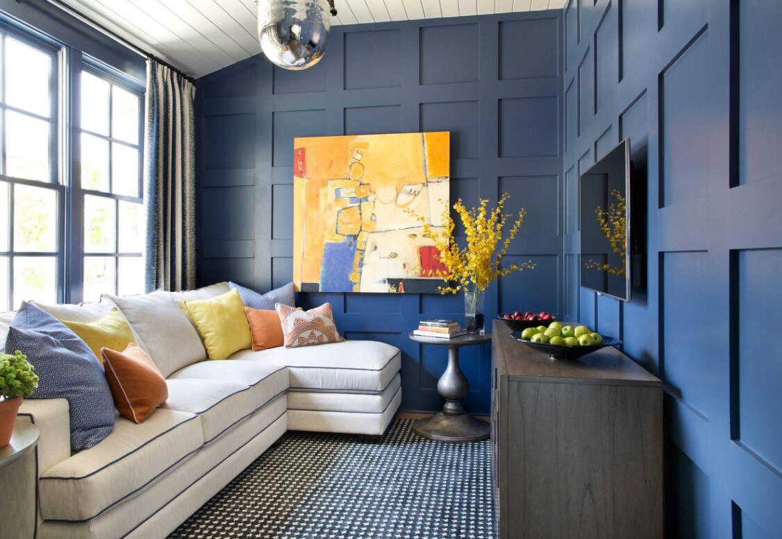 家居客厅护墙板蓝色装饰图片