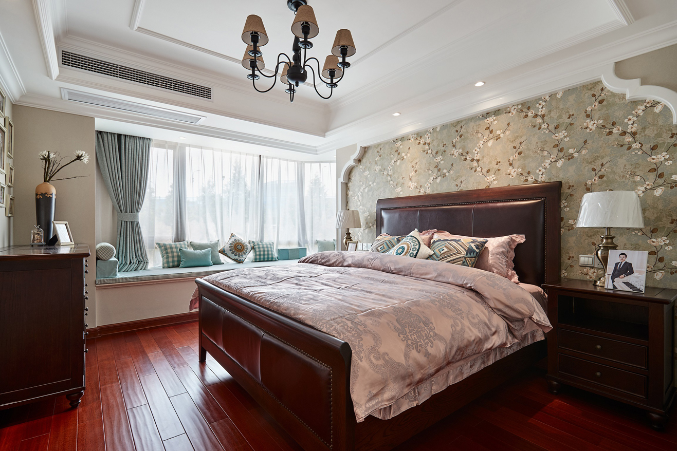 美式风格房子卧室实木床装修图片大全