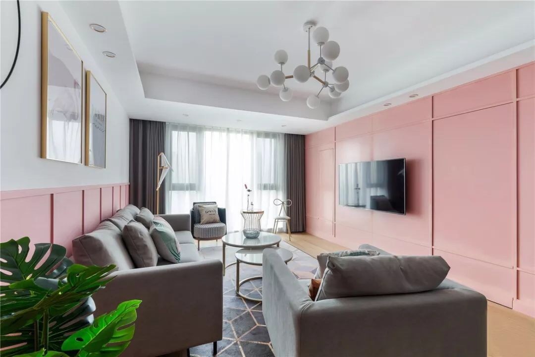 现代北欧风格110平二居客厅粉色电视墙设计图
