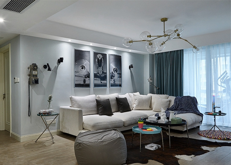 现代风格家用客厅白色沙发摆放装修图欣赏