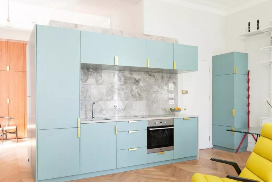 小清新风格家用厨房橱柜颜色装饰设计图